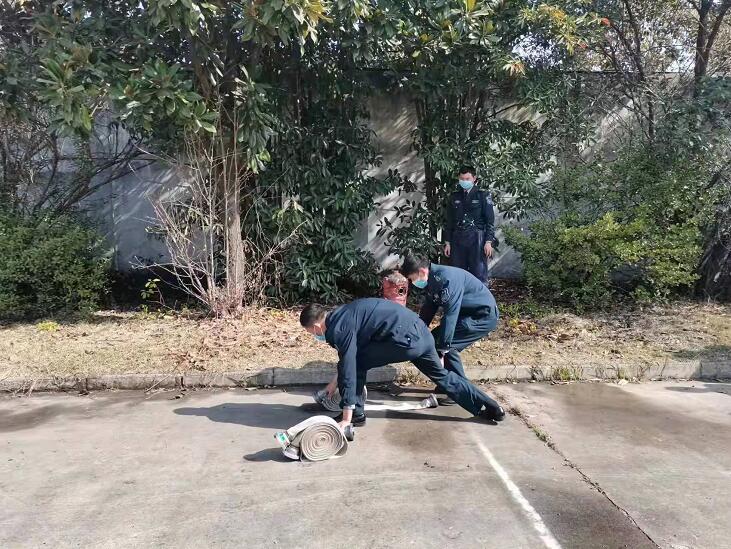 大型活動(dòng)的時(shí)候，保安人員一般會(huì)制定這樣的應(yīng)對(duì)措施的！